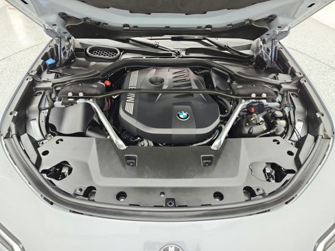 Used 2023 BMW 740i RWD image 15