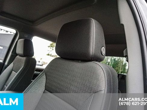 Used 2025 Chevrolet Silverado 1500 LT image 17