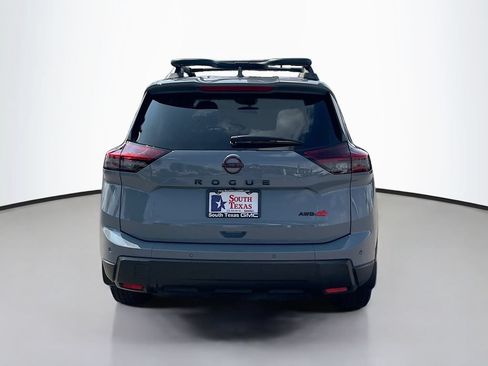 Used 2025 Nissan Rogue SV AWD/4WD image 6