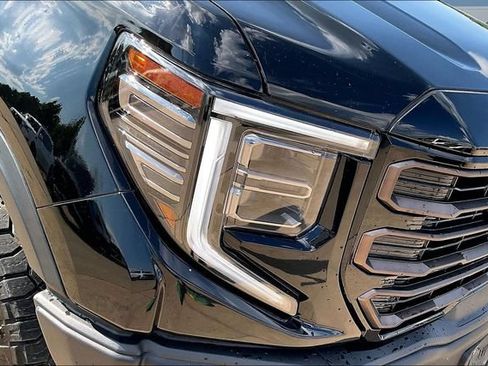 Used 2024 GMC Sierra 1500 AT4X AWD/4WD image 31