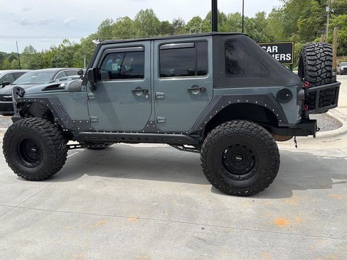 Used 2015 Jeep Wrangler Unlimited Sport w/ Quick Order Package 24S AWD/4WD image 6