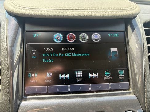 Used 2017 Chevrolet Impala Premier FWD image 30