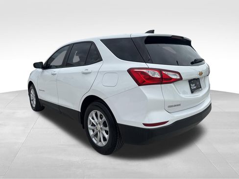 Used 2020 Chevrolet Equinox LS w/ LS Convenience Package FWD image 8