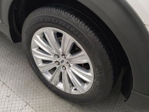 Used 2020 Ford Explorer Limited w/ Class III Trailer Tow Package image 31