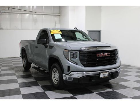 Used 2025 GMC Sierra 1500 Pro w/ Pro Value Package image 3