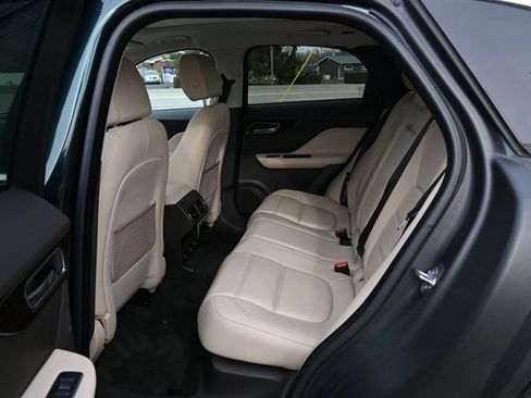 Used 2017 Jaguar F-PACE Prestige image 24