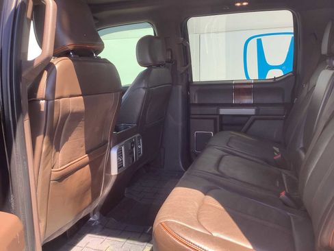 Used 2017 Ford F250 King Ranch w/ King Ranch Ultimate Package AWD/4WD image 12