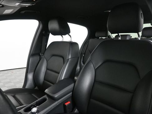 Used 2020 Mercedes-Benz GLA 250 4MATIC image 5