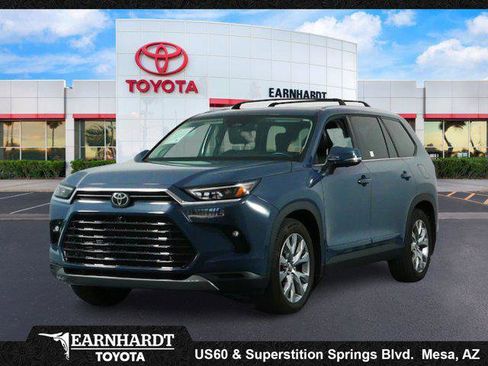 Certified 2024 Toyota Grand Highlander FWD image 1