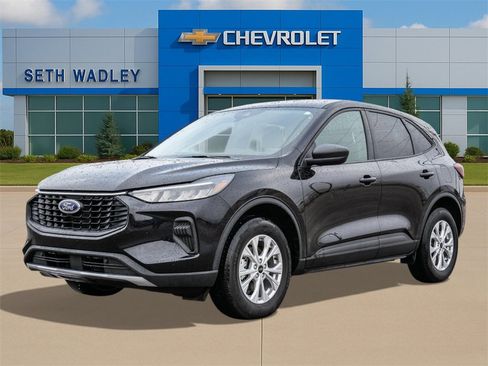 Used 2025 Ford Escape Active image 3