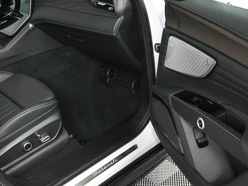 New 2025 Maserati Grecale Folgore image 26