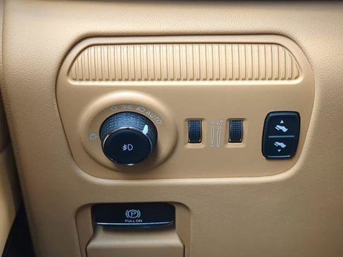 Certified 2024 Jeep Grand Wagoneer L Series III w/ Rear Seat Video Group 1 AWD/4WD image 31