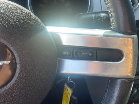 Used 2009 Ford Mustang GT RWD image 18