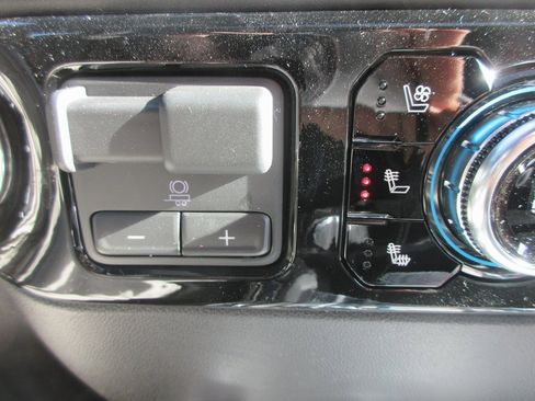 New 2026 GMC Sierra 3500 SLT w/ SLT Premium Package image 21