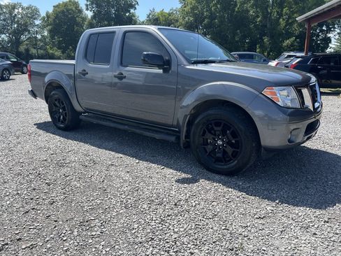 Used 2019 Nissan Frontier SV w/ Value Truck Package RWD image 8