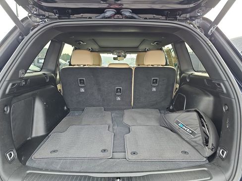 Used 2022 Jeep Grand Cherokee Limited 4xe w/ Luxury Tech Group II image 14