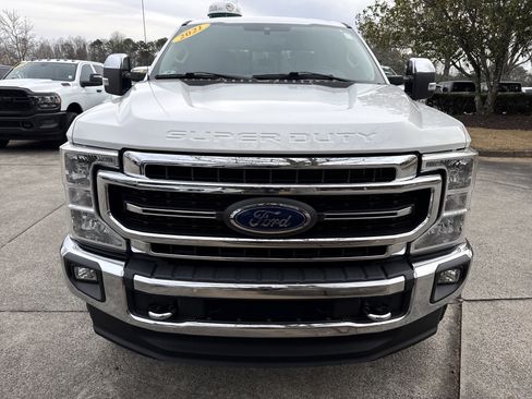 Used 2021 Ford F250 Lariat w/ Chrome Package image 2