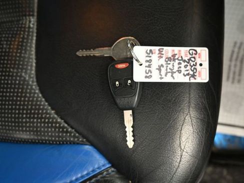 Used 2013 Jeep Wrangler Unlimited Sport AWD/4WD image 9