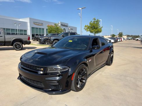 Used 2023 Dodge Charger Scat Pack RWD image 9