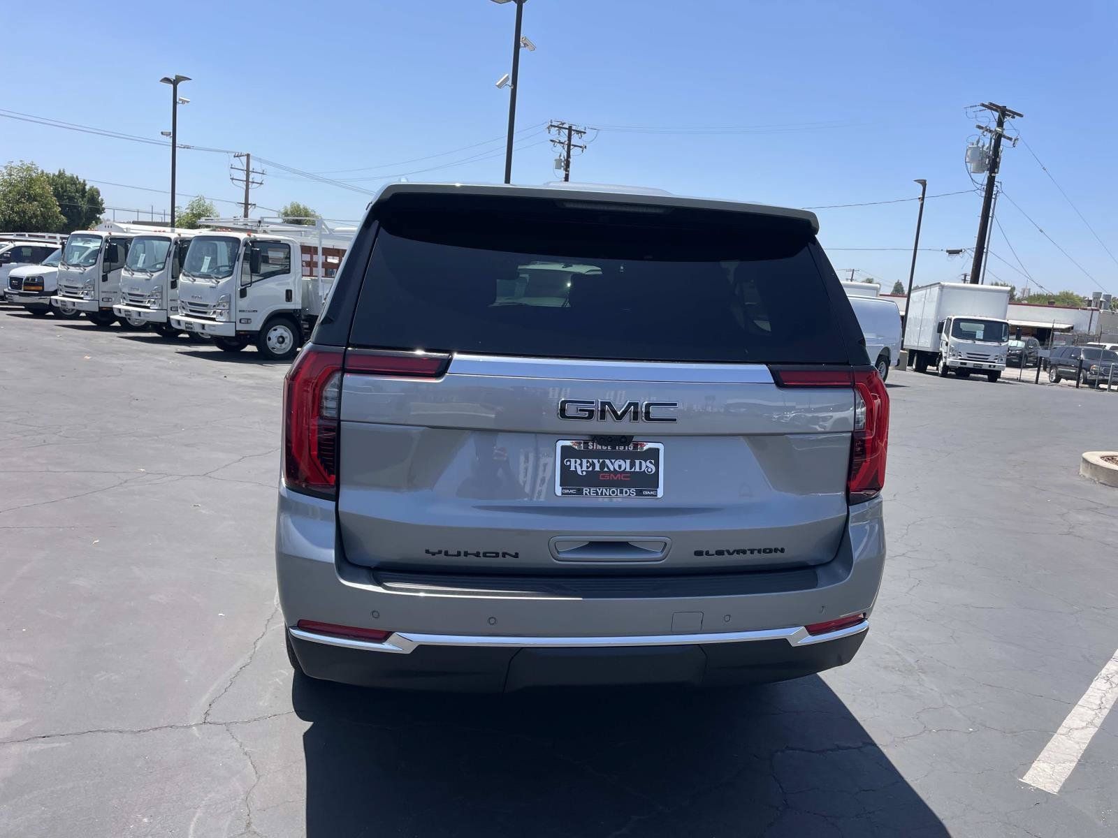 New 2026 GMC Yukon XL Elevation w/ Elevation Premium Package RWD image 6