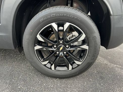 Used 2023 Chevrolet TrailBlazer LT FWD image 32