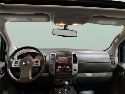 Used 2021 Nissan Frontier PRO-4X w/ Pro-4x Utility Package AWD/4WD image 19