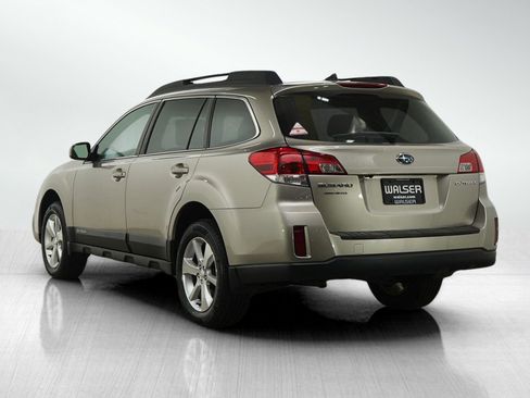 Used 2014 Subaru Outback 2.5i Limited w/ Moonroof Package image 3