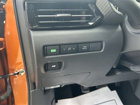 Certified 2024 Nissan Sentra SR w/ SR Premium Package image 17