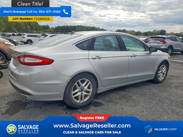 Used 2015 Ford Fusion SE w/ Equipment Group 202A FWD image 4