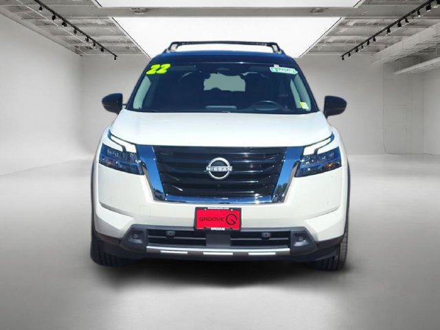 Used 2023 Nissan Pathfinder Platinum w/ Lighting Package (N93) FWD image 8