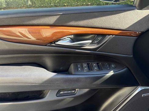 Used 2016 Cadillac Escalade ESV Luxury image 26