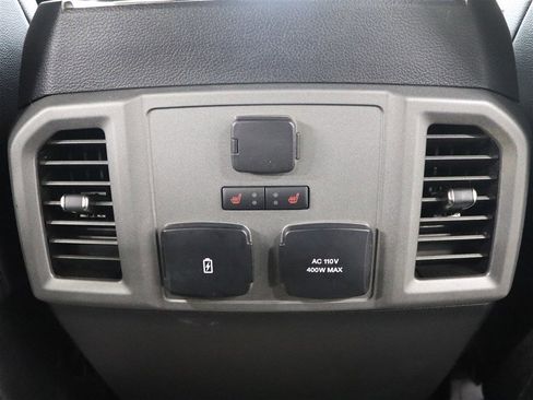 Used 2018 Ford F150 Raptor w/ Equipment Group 802A Luxury image 21