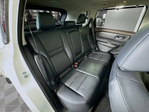 Used 2023 Nissan Rogue SV w/ SV Premium B Package image 23