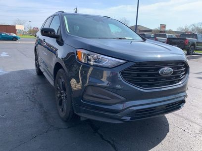 Used 2023 Ford Edge SE w/ Black Appearance Package