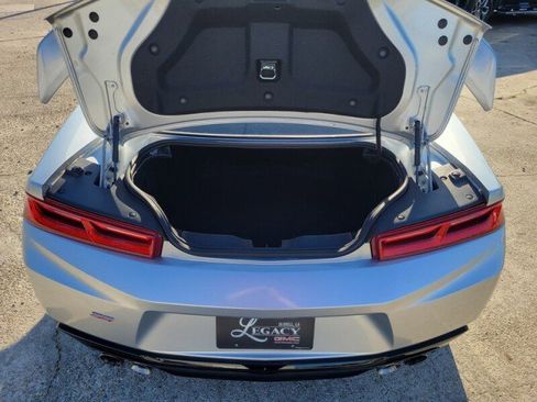 Used 2017 Chevrolet Camaro SS RWD image 7