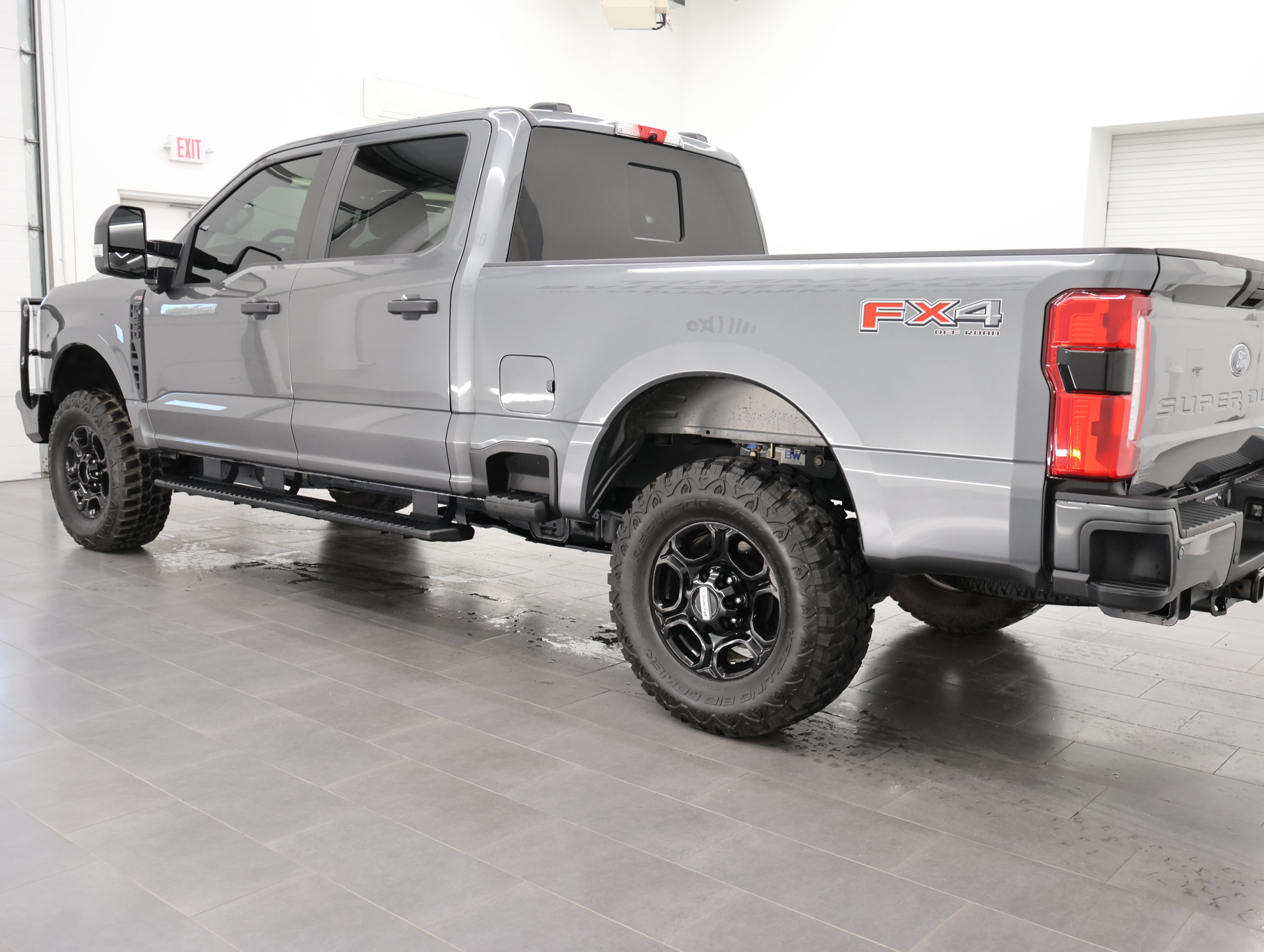 Used 2024 Ford F250 XL w/ STX Appearance Package AWD/4WD image 6