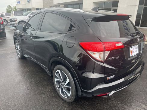 Used 2019 Honda HR-V Sport image 3