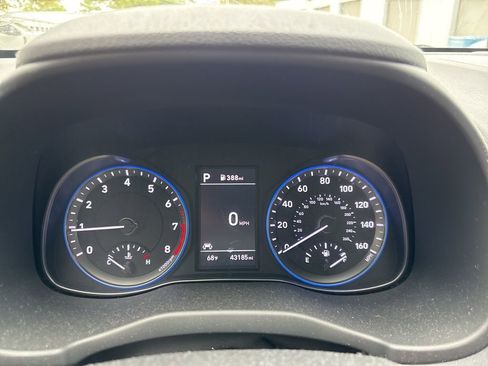 Used 2021 Hyundai Kona SE w/ Winter Weather Package image 10