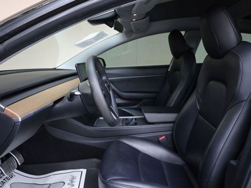 Used 2021 Tesla Model 3 Standard Range Plus RWD image 16