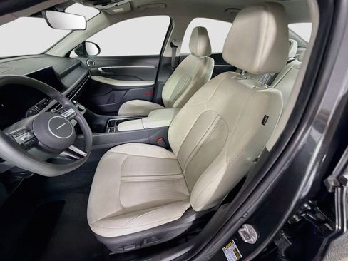 Used 2025 Hyundai Sonata SEL FWD image 13