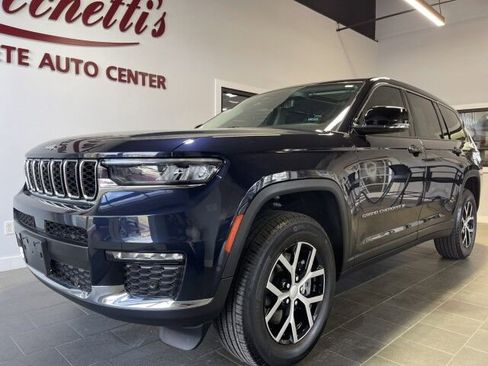 Used 2024 Jeep Grand Cherokee L Limited w/ Luxury Tech Group II image 2