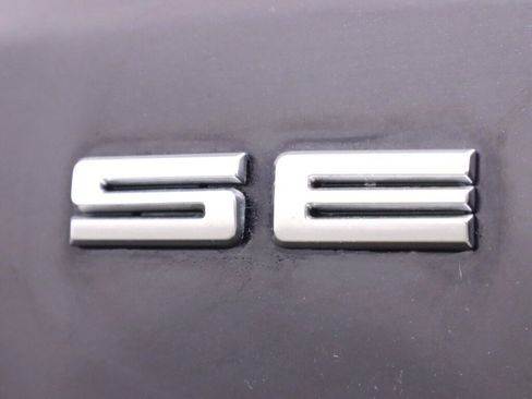 Used 2021 Ford Escape SE FWD image 36