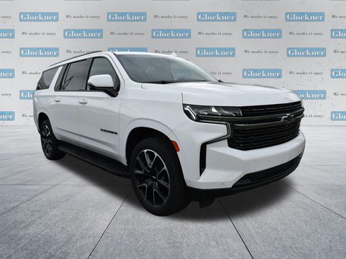Used 2021 Chevrolet Suburban RST w/ Luxury Package AWD/4WD image 3