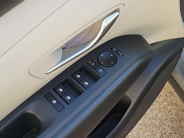 Certified 2026 Hyundai Tucson SE AWD/4WD image 9