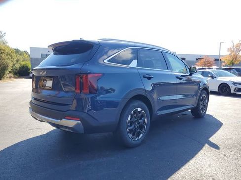 New 2026 Kia Sorento S FWD image 4