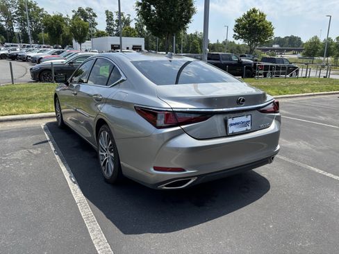 Used 2021 Lexus ES 350 w/ Premium Package FWD image 17