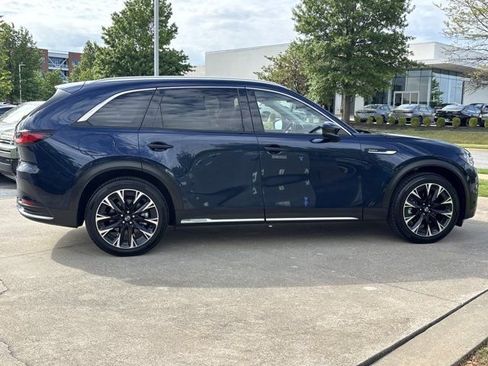 Used 2024 MAZDA CX-90 Plug-In Hybrid w/ Premium Pkg AWD/4WD image 2