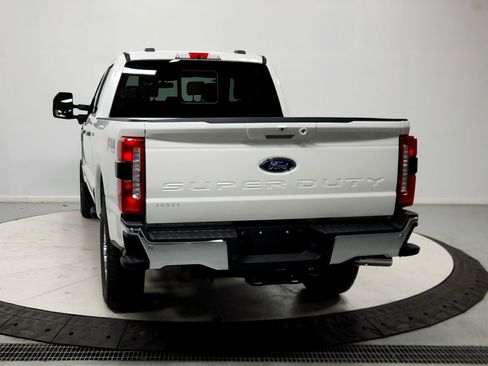 New 2026 Ford F250 Lariat w/ Chrome Package AWD/4WD image 6