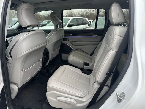 Used 2021 Jeep Grand Cherokee L Overland w/ Advanced Protech Group III image 5