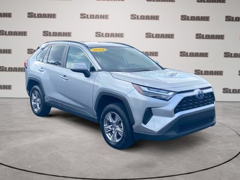 Used 2024 Toyota RAV4 XLE AWD/4WD image 7